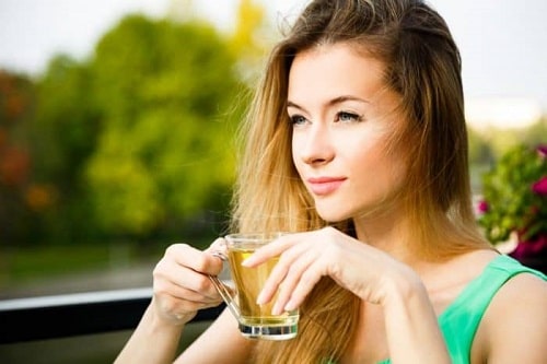 Vì sao trà lá mâm xôi đỏ đặc biệt có lợi cho phụ nữ?