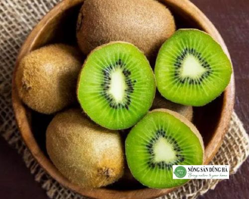 kiwi-chua-nhieu-vitaminC-va-E